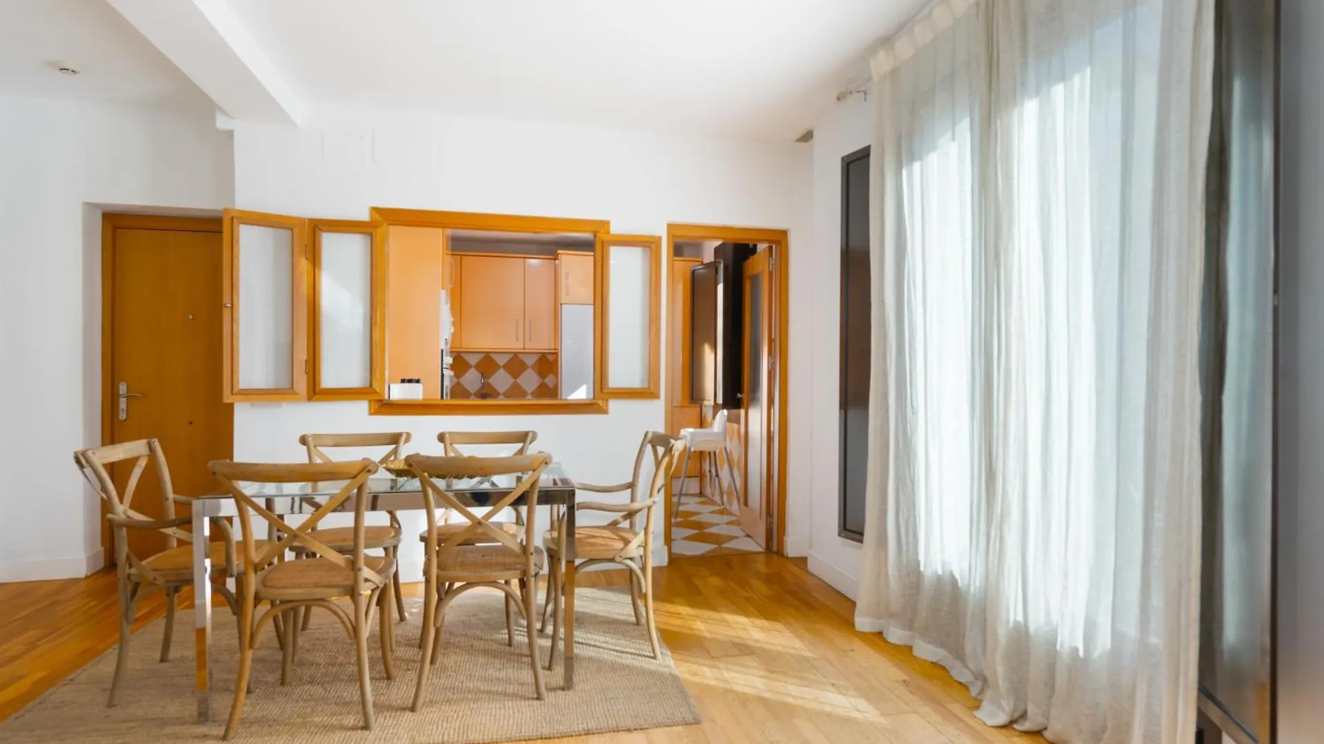 3 Bedrooms 2 Bathrooms Furnished - Triana - Great Apartment - Mintystay Sevilla